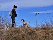 48 Ripassiamo in cima Podona (1227 m) per rientrare a Salmezza